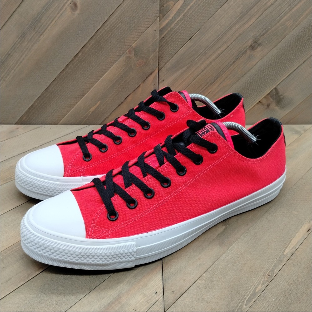 Converse Chuck Taylor All Star‎ ll Fashion Sneakers Mens Size 11.5 Signal Red